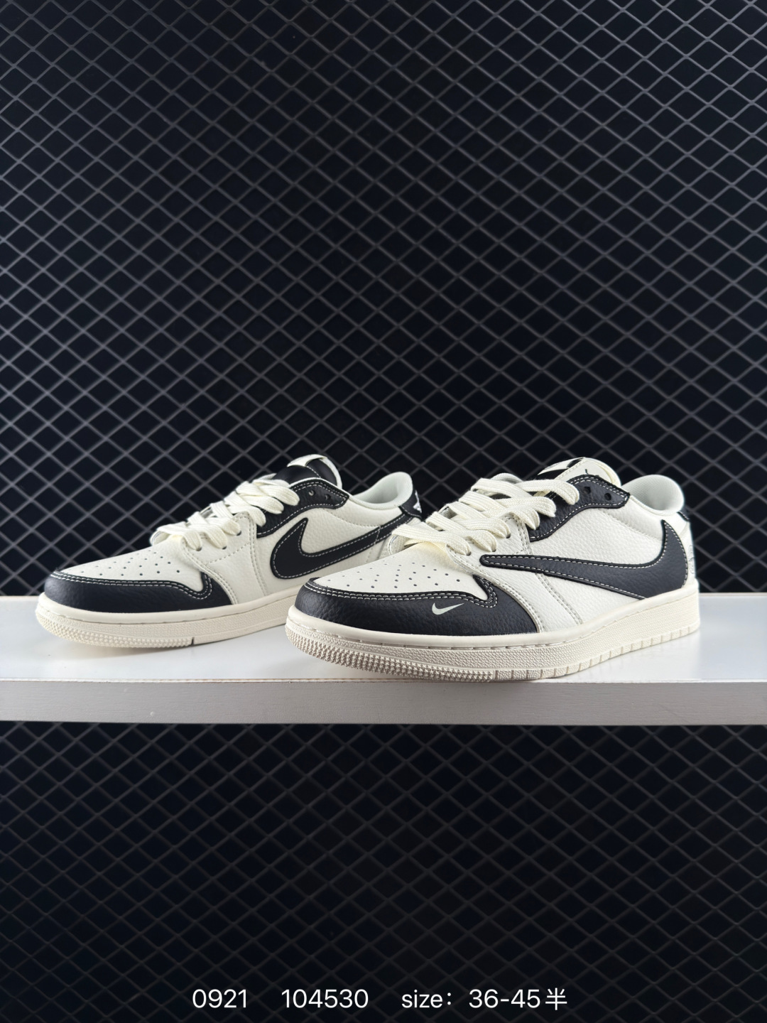 Travis Scott x Air Jordan 1 ” Reverse Mocha “